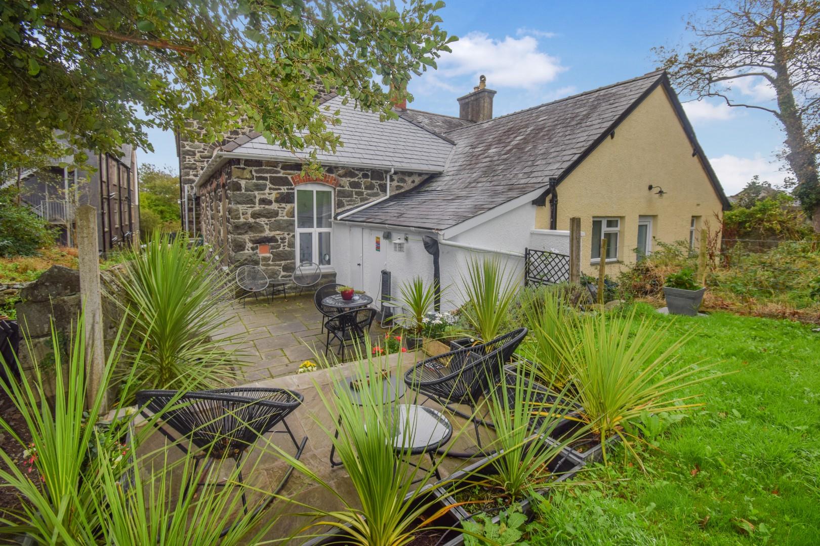 High Street, Criccieth